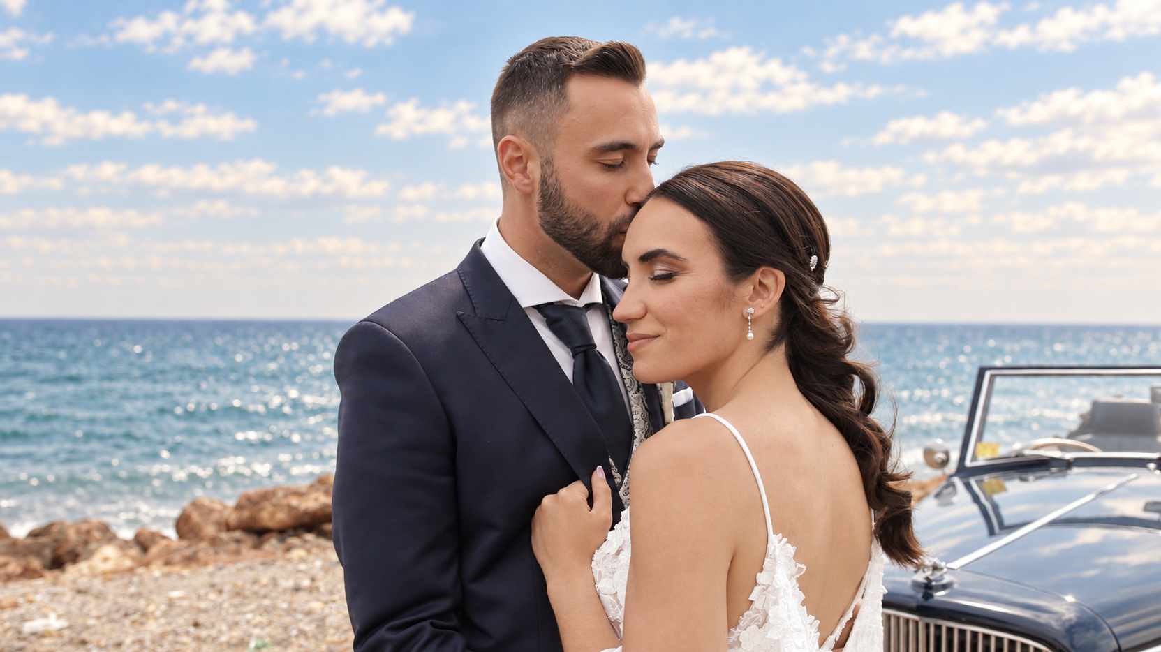 Retrato de Diana y José Juan junto al mar